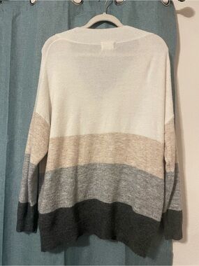 Dreamers Colorblock Crewneck Sweater - White, Beige & Gray